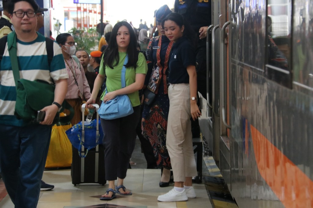 Intip Fasilitas Ruang Tunggu Luxury di Stasiun&nbsp;Kertosono