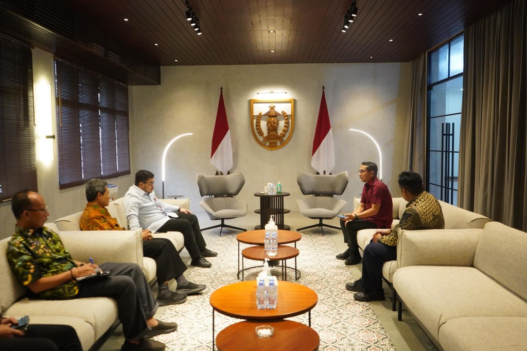 Mas Dhito Apresiasi Program ‘Di Kediri’ Terobosan Kantor&nbsp;Imigrasi