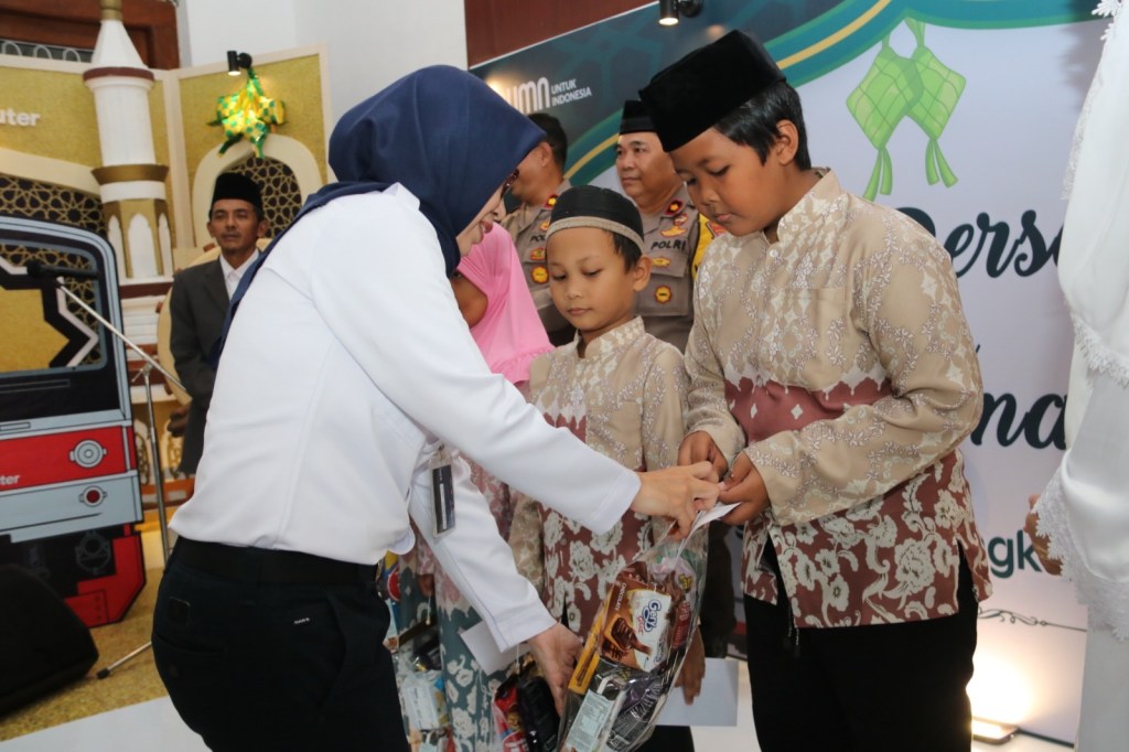 Jelang Posko Angkutan Lebaran 2024, PT KAI Santuni Anak Yatim di&nbsp;Kediri