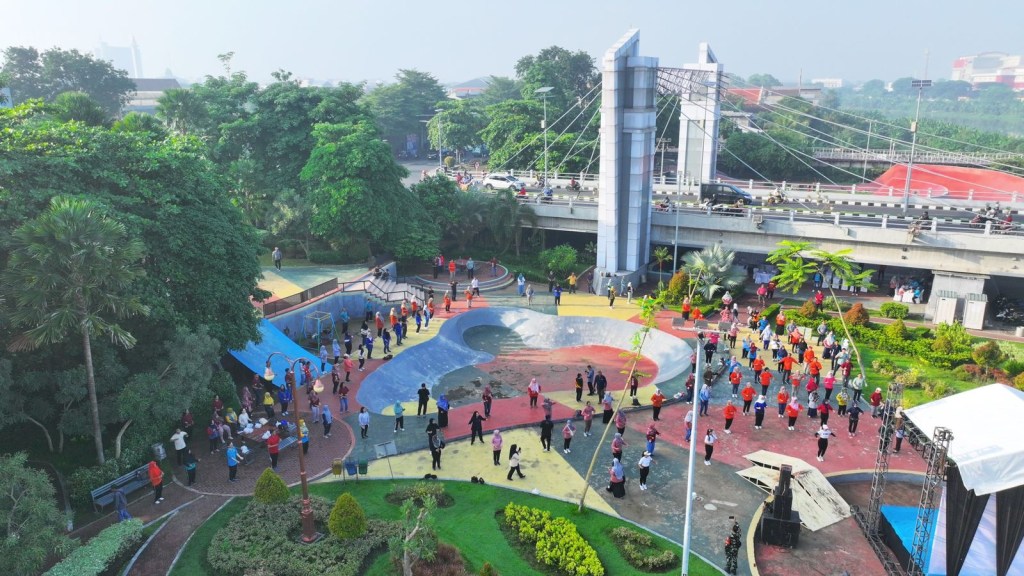 Senam Bersama Peringati Hari Aktivitas Fisik Sedunia di Kota&nbsp;Kediri