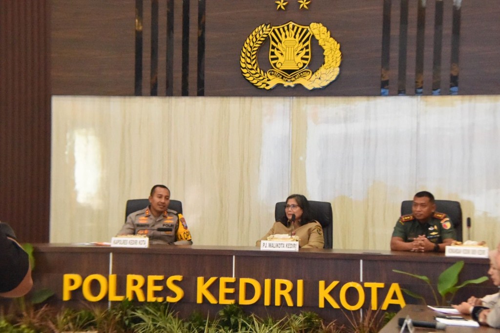 PJ Wali Kota Kediri Rakor Lintas Sektoral Operasi Ketupat Semeru 2024 