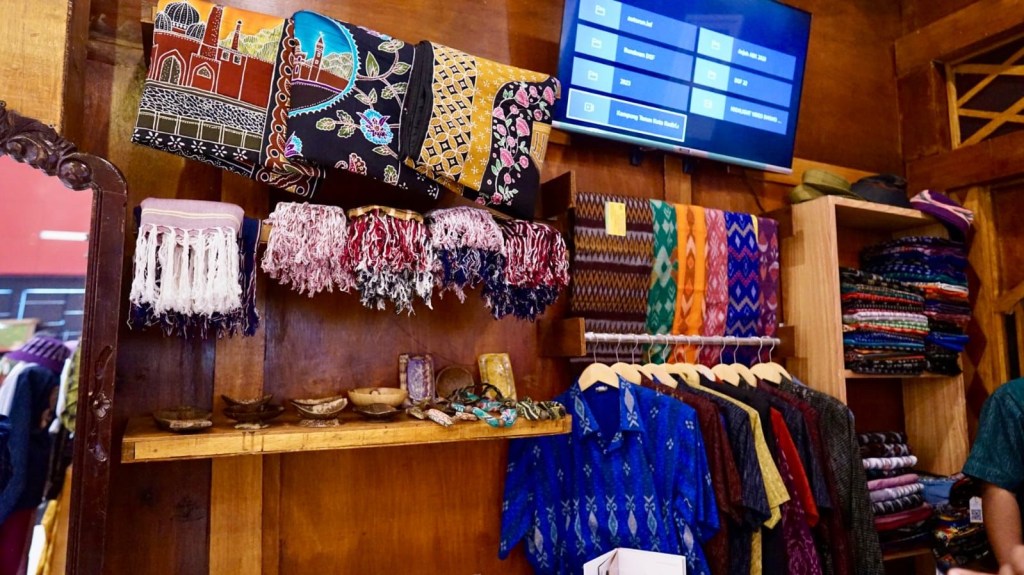 Intip Koleksi Ciamik Kota Kediri di Batik, Bordir dan Aksesoris Fair&nbsp;2024