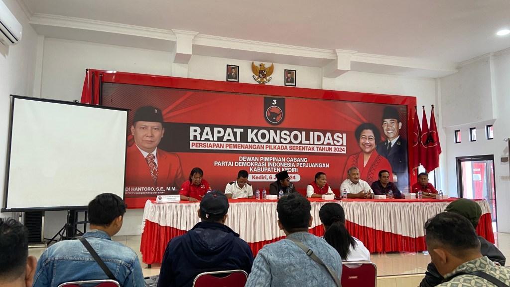 Dokter Ari Purnomo Adi Daftar jadi Calon Wakil Bupati Kediri Lewat&nbsp;PDIP