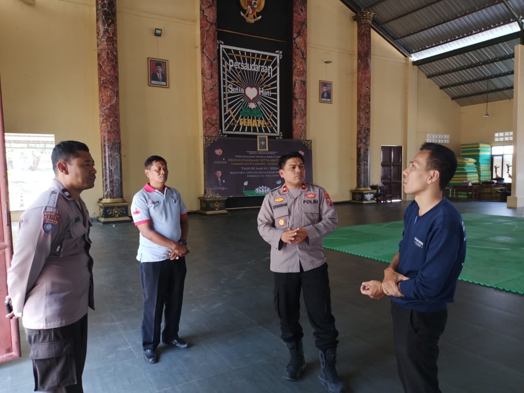 Kapolsek Mojoroto Sambang&nbsp;Kamtibmas