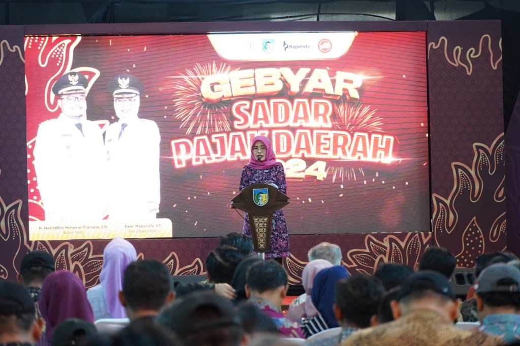 Mbak Dewi Berikan Apresiasi Puluhan Wajib Pajak di&nbsp;Kediri