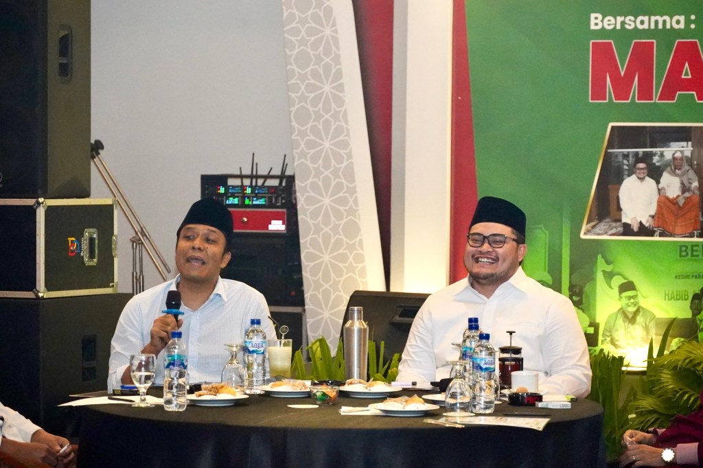 Gus Kautsar Dukung Mas Dhito – Mbak Dewi di Pilkada 2024, Berharap Lanjutkan Program Pro&nbsp;Masyarakat