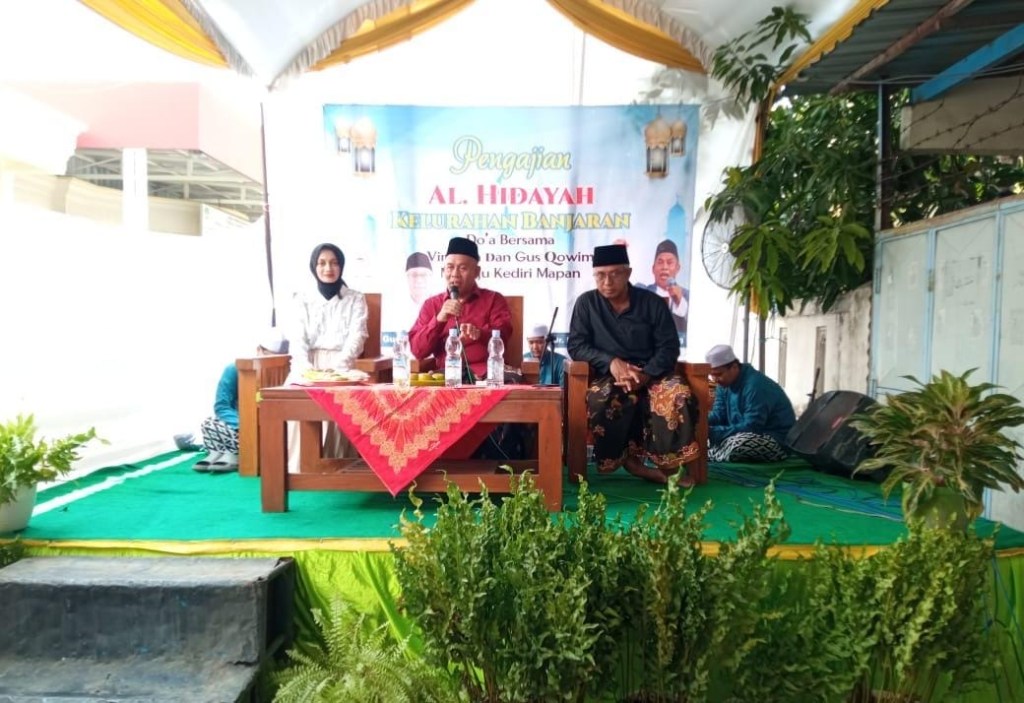 KH Marzuqi Mustamar Yakini Vindanda – Gus Qowim Sosok Pemimpin yang&nbsp;Amanah