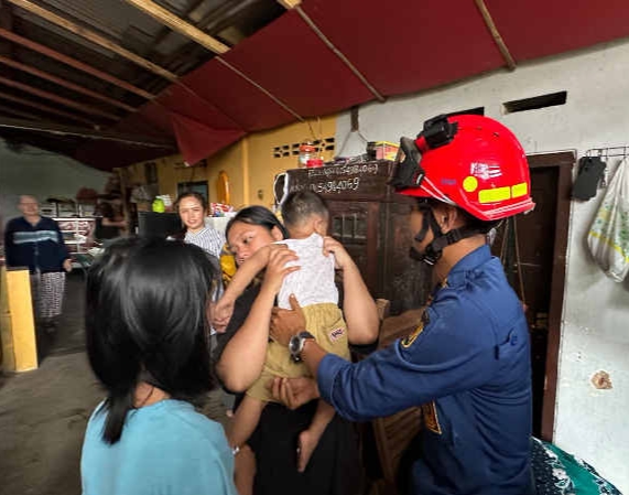Respon Cepat Damkar Trenggalek, Balita 2 Tahun&nbsp;Terselamatkan