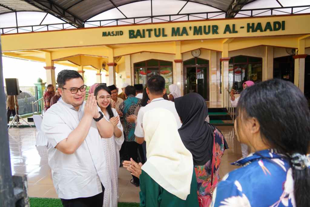 Ikuti Halal Bihalal Lingkungan, Mas Dhito Dikenal Sosok yang Ramah dan Penghobi&nbsp;Vespa