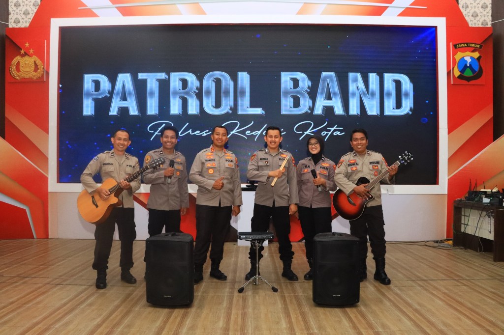 Kenalan dengan Patrol Band, Grup Musik Polres Kediri Kota Pembawa Pesan&nbsp;Kamtibmas