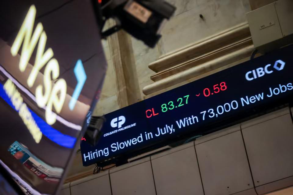 Trump Pecat Kepala Statistik Tenaga Kerja Setelah Laporan Pekerjaan&nbsp;Mengecewakan