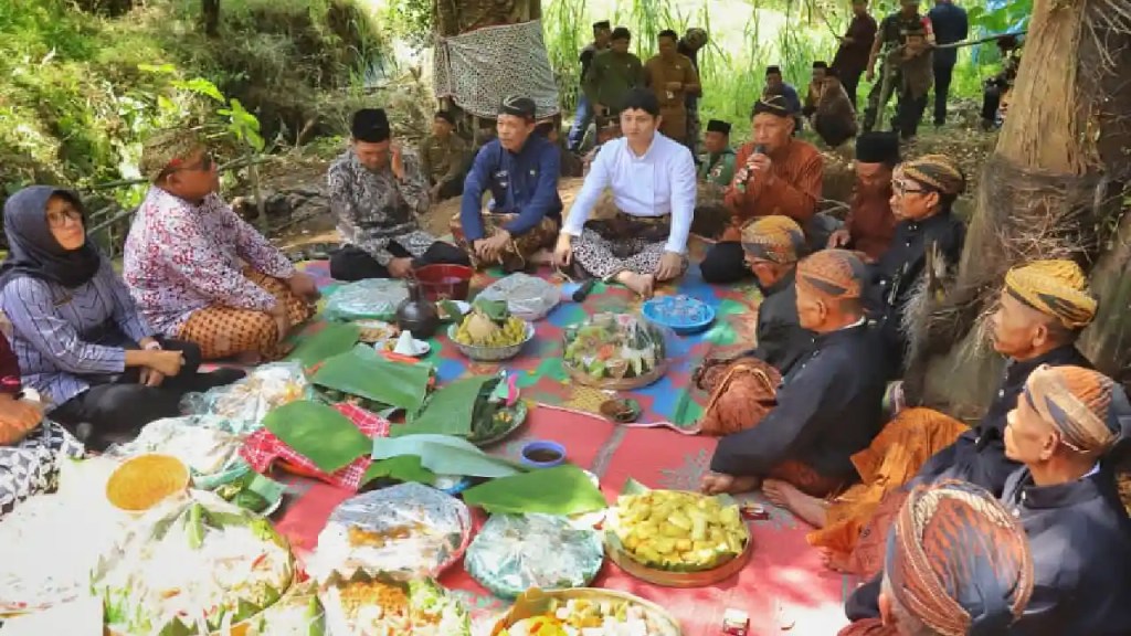 Jaga Sumber Kehidupan, Bupati Trenggalek Ajak Masyarakat Lestarikan Mata Air Melalui Metri&nbsp;Bumi