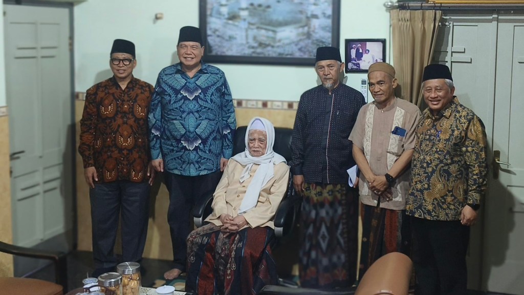 Chairul Tanjung Sowan ke Lirboyo, Janji Kembalikan Nama Baik&nbsp;Pesantren