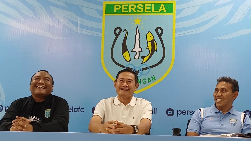 Bima Sakti Resmi Latih Persela Lamongan, Ngaku Kagum dengan Laskar Joko&nbsp;Tingkir