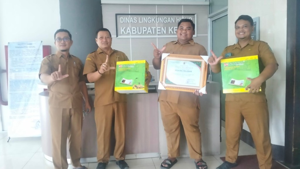 Balongjeruk yang Viral karena Patung Macan Putih Raih Penghargaan Desa Berseri&nbsp;Jatim