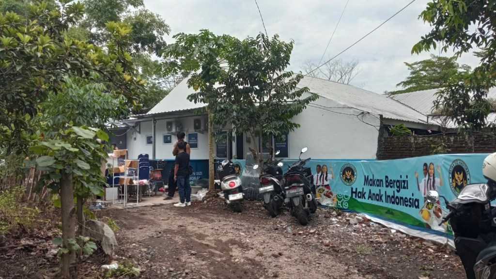 Terendam Banjir, SPPG Semeru Jember Berhenti Beroperasi