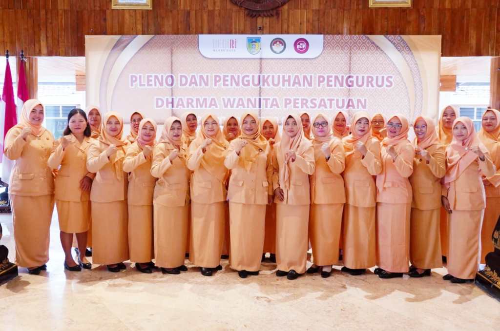 Pengurus Baru DWP Kabupaten Kediri Dikukuhkan,&nbsp; Perkuat Peran Perempuan Sebagai Mitra&nbsp;Pemerintah