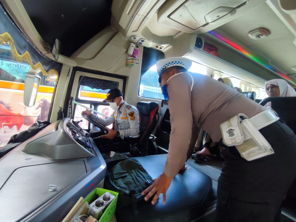 Pastikan Bus Laik Jalan, Dishub Kediri Lakukan Ramp Check Jelang Libur&nbsp;Imlek