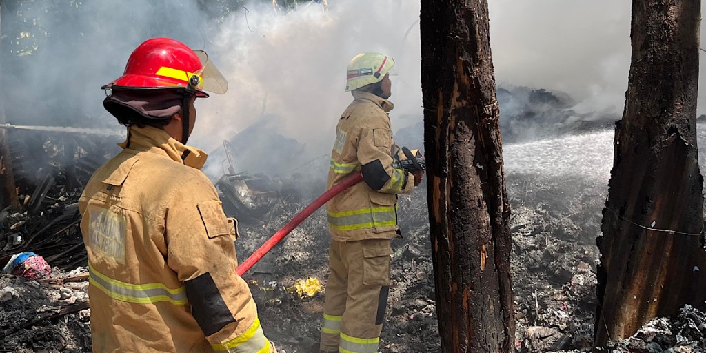 Gudang Rosok di Plosoklaten Kediri Terbakar, Diduga Akibat Pembakaran&nbsp;Sampah