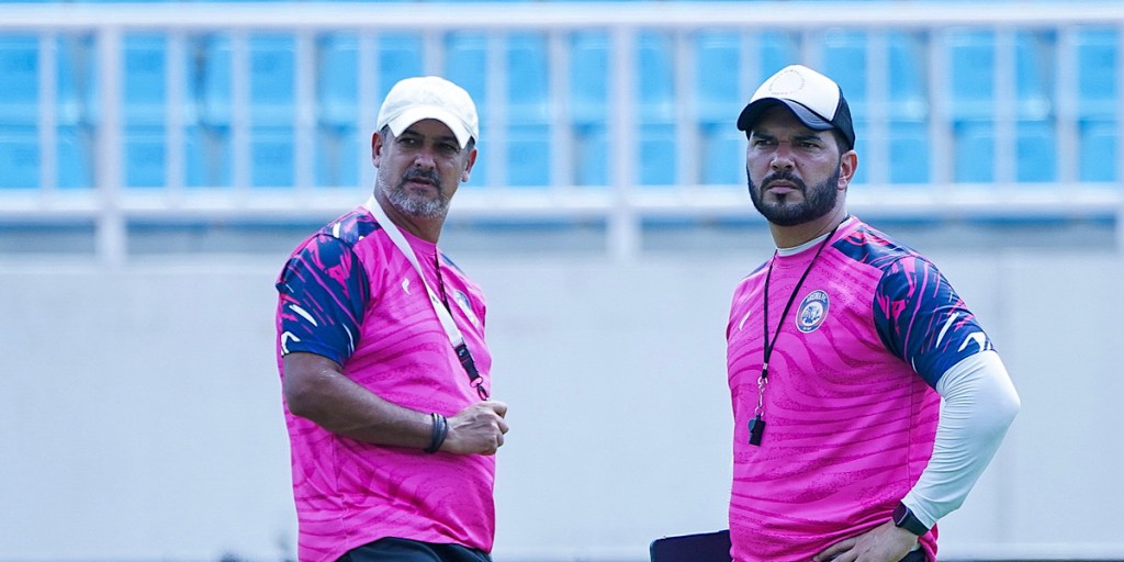 Arema FC Perpanjang Kontrak Marcos Santos dan Andre Caldas, Ini&nbsp;Alasannya