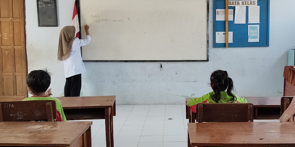 Cerita Sedih Guru SDN Gadungan 2 Kediri, Tak Ada Murid Baru di Penghujung Masa&nbsp;Bakti