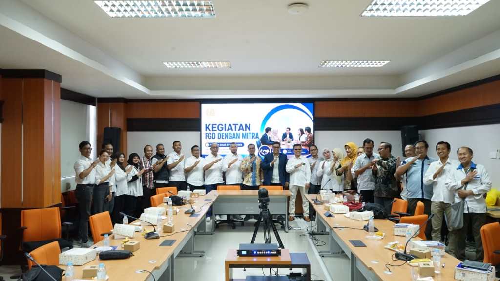 Prodi Ilmu Politik UNESA Libatkan DPRD, KPU, hingga Media untuk Perkuat&nbsp;Kurikulum