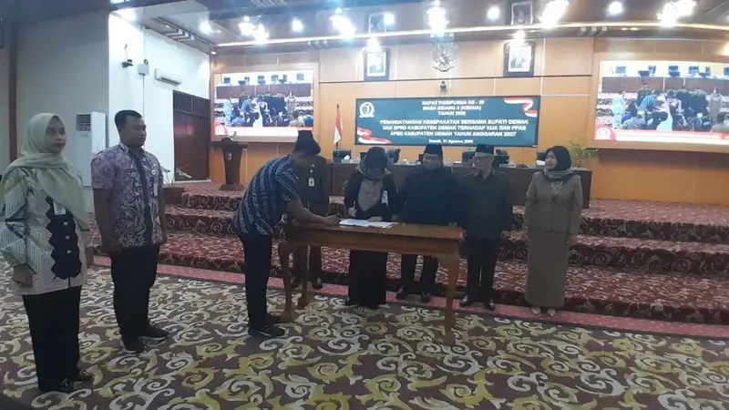Bupati Eisti’anah dan DPRD Demak Sepakati KUA-PPAS APBD&nbsp;2027
