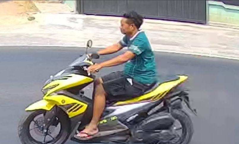 Aksi Penjambretan Kalung Emas Ibu Muda di Dringu Probolinggo Terekam&nbsp;CCTV